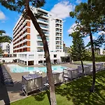 Hotel Alcazar &