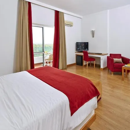 Alcazar & Hotel