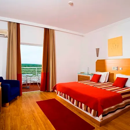 Hotel Alcazar &