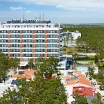 Alcazar & Hotel Monte Gordo