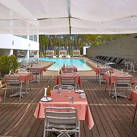 Hotel Alcazar &