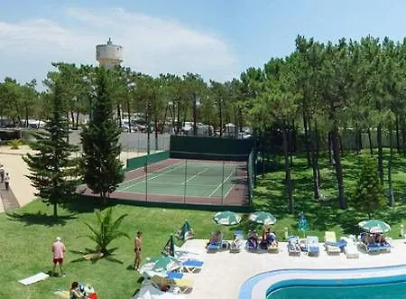 Alcazar & 4* מונטה גורדו