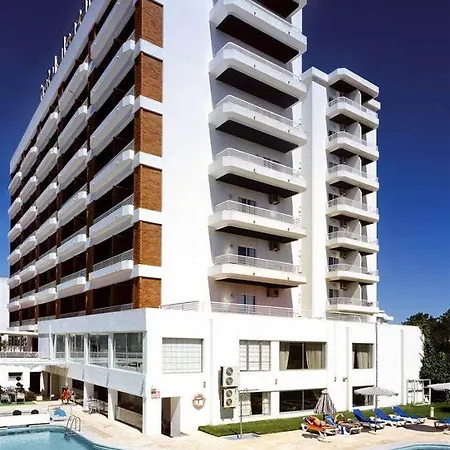 Alcazar & Hotel Monte Gordo